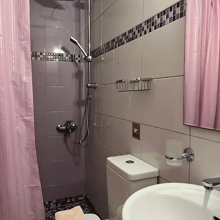 George 3* Vasiliki